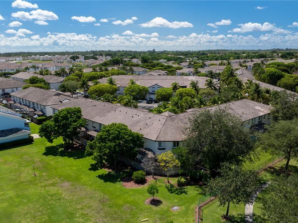 2229 SE 25th Ave 2229, Homestead FL 33035