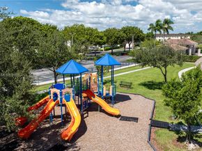 2229 SE 25th Ave 2229, Homestead FL 33035