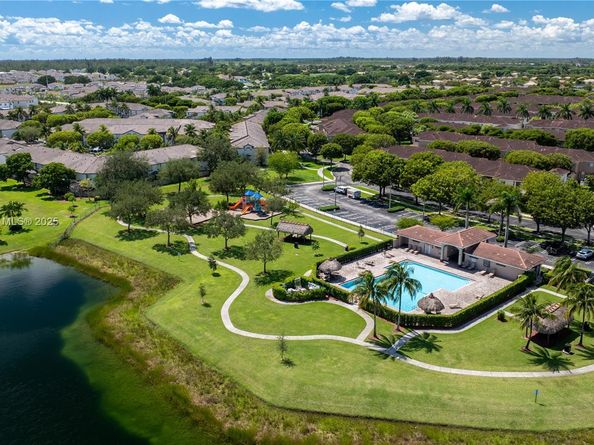 2229 SE 25th Ave 2229, Homestead FL 33035