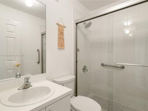 2229 SE 25th Ave 2229, Homestead FL 33035