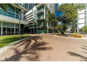 90 SW 3rd St 1809, Miami FL 33130