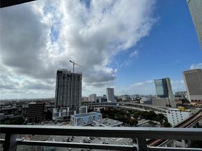 90 SW 3rd St 1809, Miami FL 33130