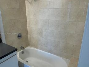 90 SW 3rd St 1809, Miami FL 33130