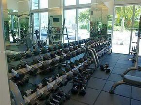 90 SW 3rd St 1809, Miami FL 33130
