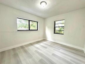 761 NW 197th Ter, Miami Gardens FL 33169