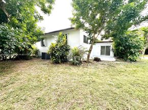 761 NW 197th Ter, Miami Gardens FL 33169