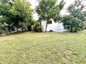 761 NW 197th Ter, Miami Gardens FL 33169