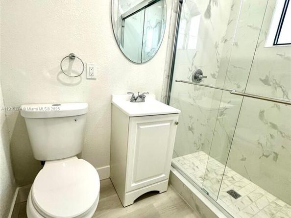 761 NW 197th Ter, Miami Gardens FL 33169