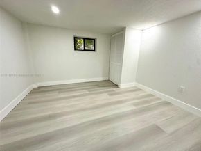 761 NW 197th Ter, Miami Gardens FL 33169