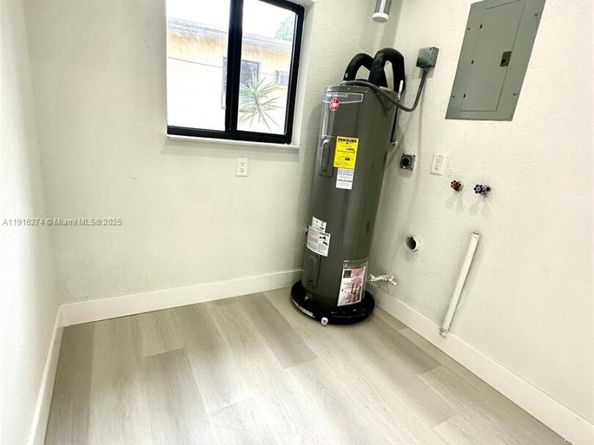 761 NW 197th Ter, Miami Gardens FL 33169