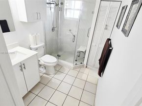 1 Alhambra Cir 501, Coral Gables FL 33134