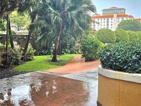 1 Alhambra Cir 501, Coral Gables FL 33134