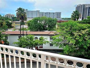 1 Alhambra Cir 501, Coral Gables FL 33134