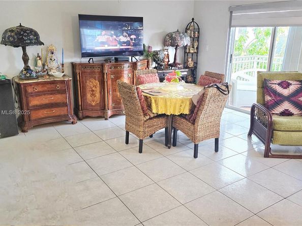 1 Alhambra Cir 501, Coral Gables FL 33134