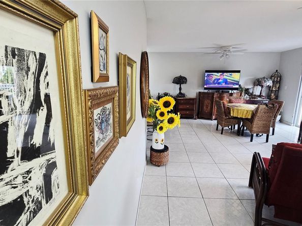 1 Alhambra Cir 501, Coral Gables FL 33134