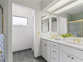 15200 SW 84th Ave, Palmetto Bay FL 33157