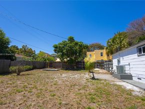 812 33rd St, West Palm Beach FL 33407
