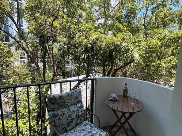 1673 Bay Rd 405, Miami Beach FL 33139