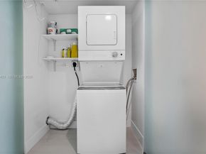 1155 Brickell Bay Dr 2003, Miami FL 33131