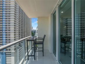 1155 Brickell Bay Dr 2003, Miami FL 33131