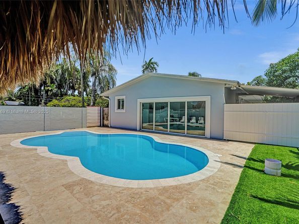 16000 N Miami Ave, Miami FL 33169