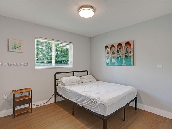 16000 N Miami Ave, Miami FL 33169