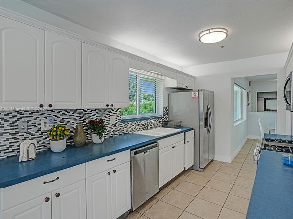 16000 N Miami Ave, Miami FL 33169