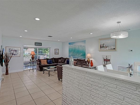 16000 N Miami Ave, Miami FL 33169