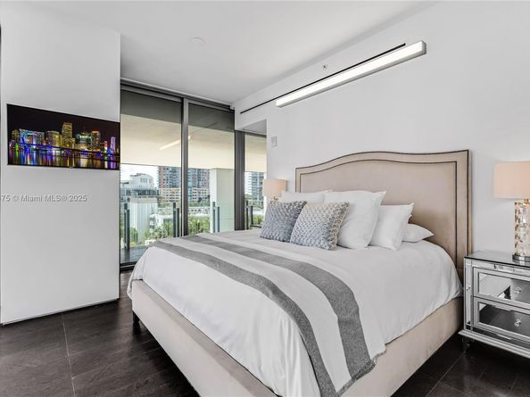 120 Ocean Dr 700, Miami Beach FL 33139