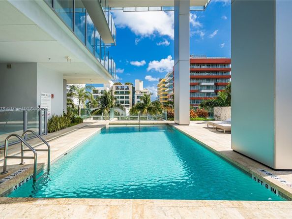 120 Ocean Dr 700, Miami Beach FL 33139