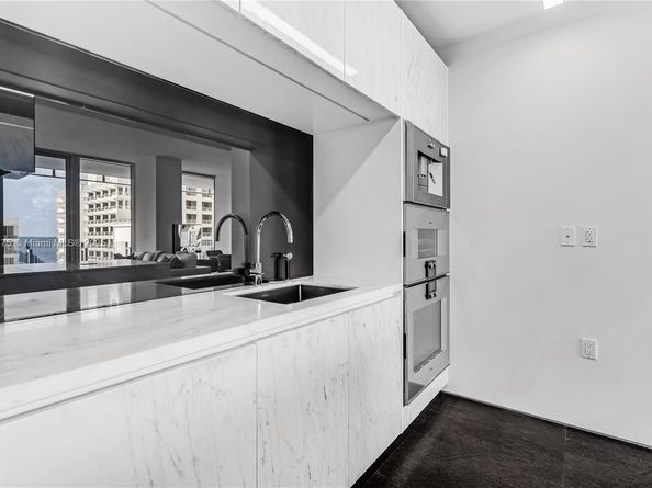 120 Ocean Dr 700, Miami Beach FL 33139