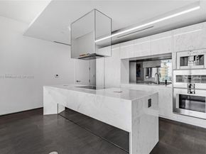 120 Ocean Dr 700, Miami Beach FL 33139