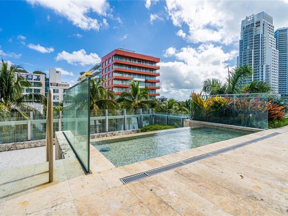 120 Ocean Dr 700, Miami Beach FL 33139