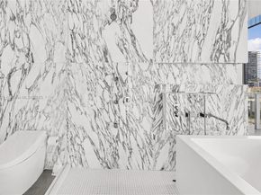 120 Ocean Dr 700, Miami Beach FL 33139