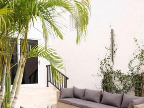 3616 SW 26th St, Miami FL 33133