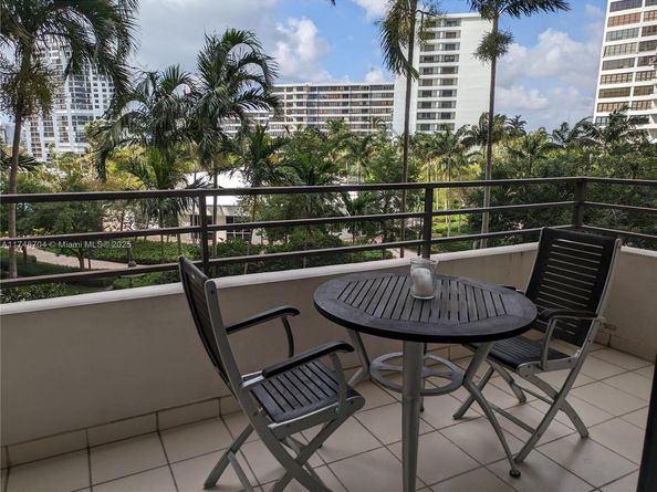 Undisclosed Address #A11748704, Hallandale Beach FL 33009