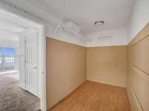 4001 Hillcrest Dr 6024, Hollywood FL 33021