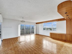 4001 Hillcrest Dr 6024, Hollywood FL 33021