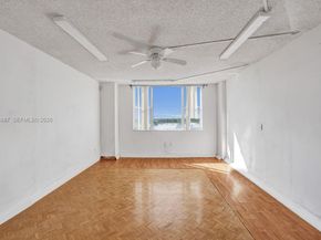 4001 Hillcrest Dr 6024, Hollywood FL 33021
