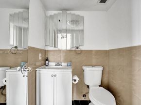 4001 Hillcrest Dr 6024, Hollywood FL 33021