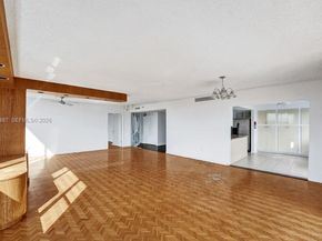 4001 Hillcrest Dr 6024, Hollywood FL 33021