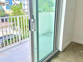 7830 Dickens Ave 203, Miami Beach FL 33141