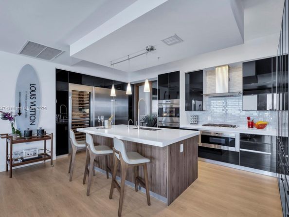 1180 N Federal Hwy 1602, Fort Lauderdale FL 33304