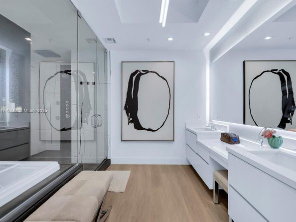 1180 N Federal Hwy 1602, Fort Lauderdale FL 33304