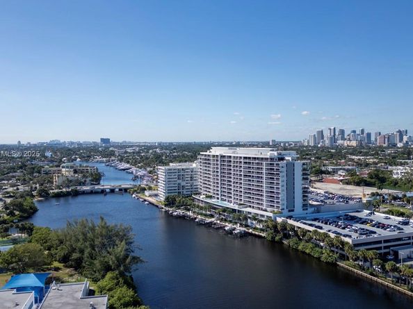 1180 N Federal Hwy 1602, Fort Lauderdale FL 33304