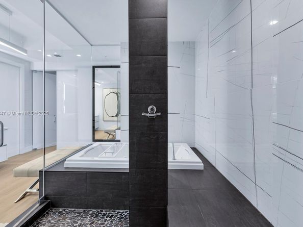 1180 N Federal Hwy 1602, Fort Lauderdale FL 33304