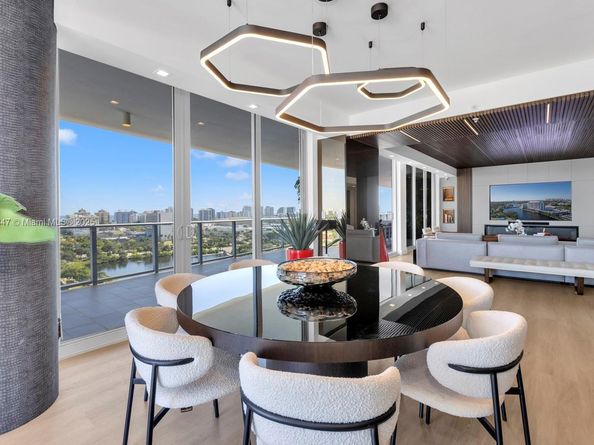 1180 N Federal Hwy 1602, Fort Lauderdale FL 33304