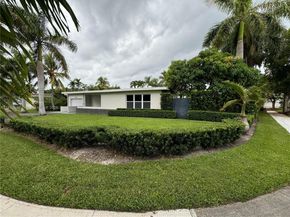 2075 S Hibiscus Dr, North Miami FL 33181