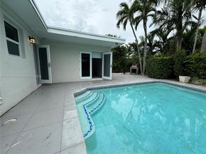 2075 S Hibiscus Dr, North Miami FL 33181