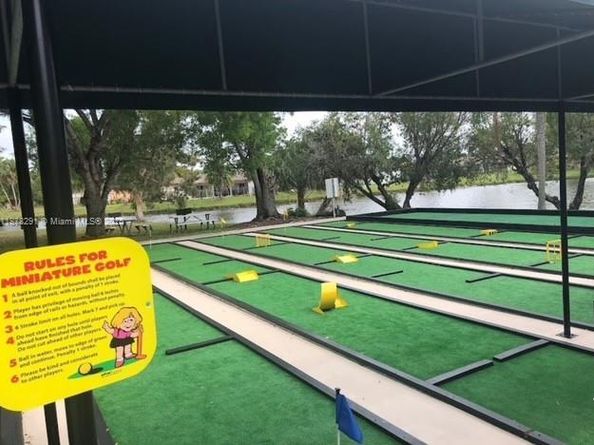 16530 Royal Poinciana Ct, Weston FL 33326